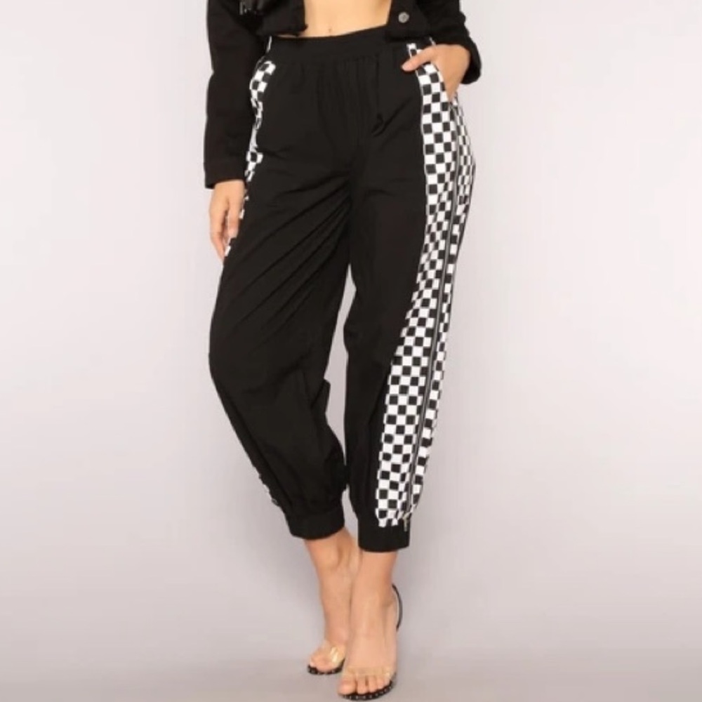 Fashion Nova Raceway checkered zip cuffed pants - Picture 3 of 5